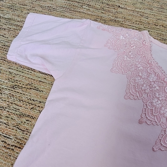 VINTAGE Lace Detail with Shoulder Pads Top - Picture 8 of 9